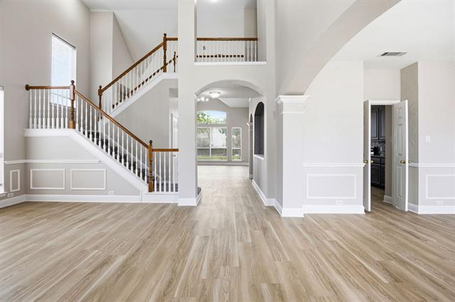 Photo - 1904 Meera Ln