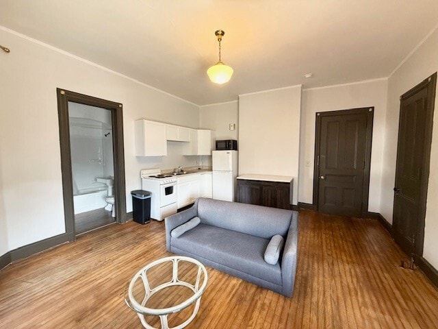 Photo - 153 Chapin St