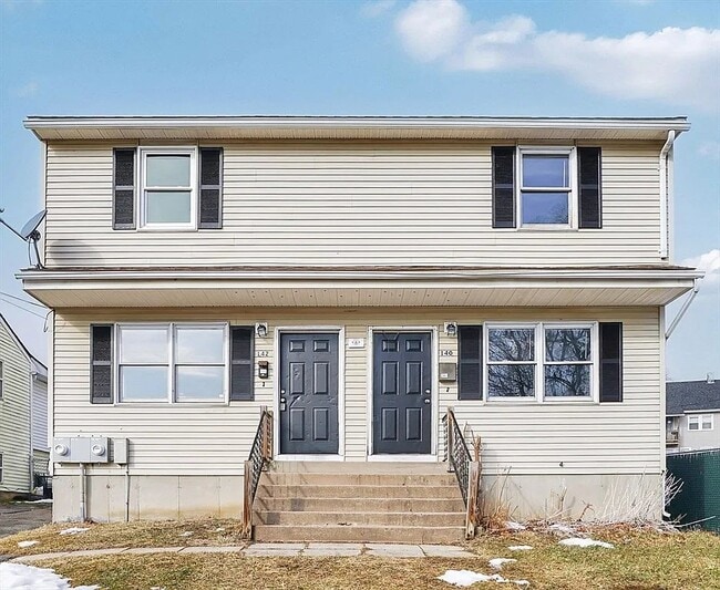 142 Cherry St Unit 142