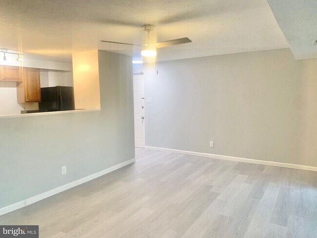 Photo - 5 Cranberry Ct