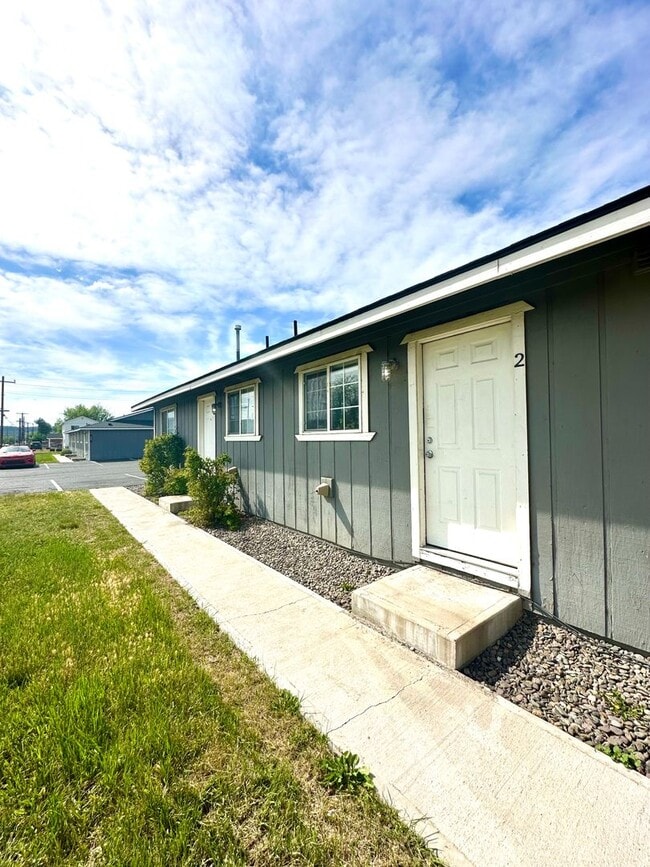 Building Photo - 525nw9 Unit 2