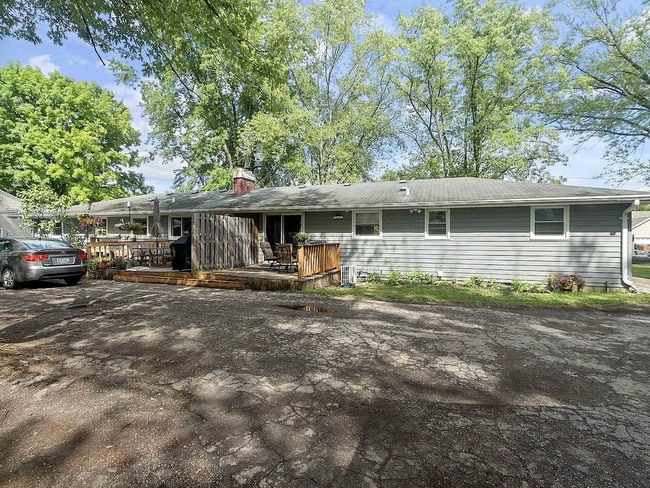 Photo - 1323 Cardinal Ln