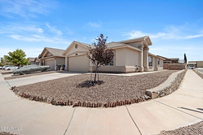 Photo - 4800 Kiko A Fierro Dr