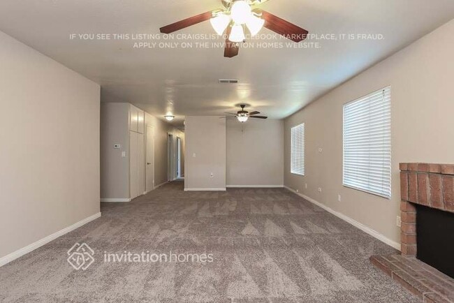 Photo - 1135 Erica St