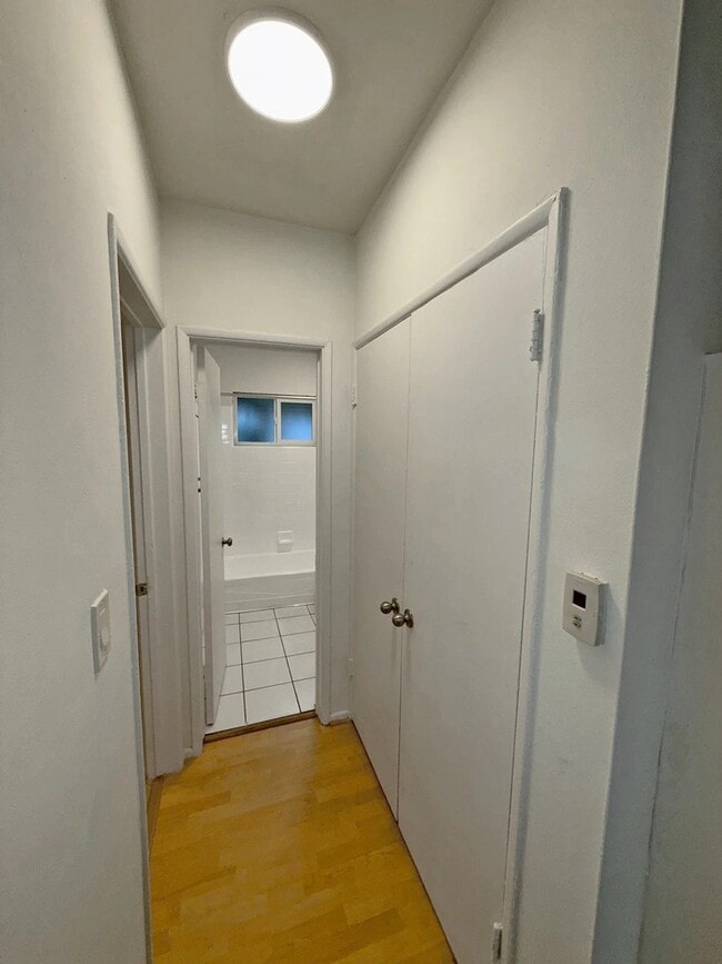 Photo - 1248 N Las Palmas Ave Unidad 9