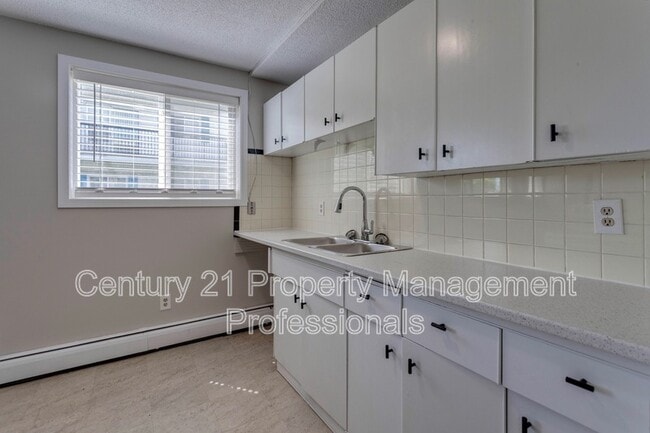 Building Photo - 9108 127 Ave NW Unit 102