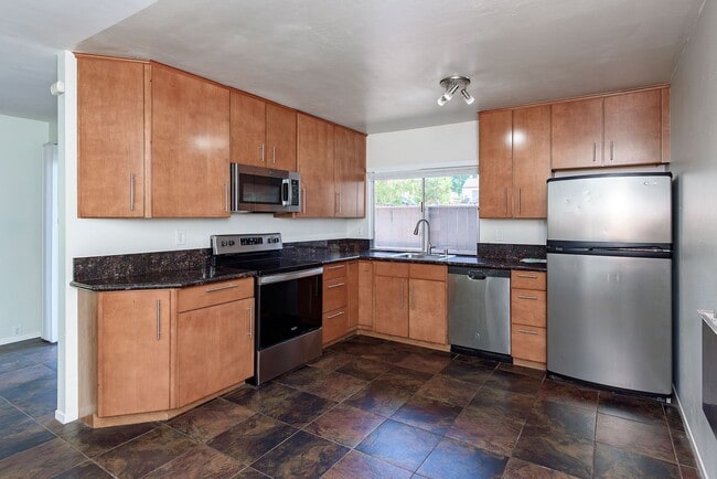 Amazing, Quiet University City Condo For Rent - Amazing, Quiet University City Condo For Rent