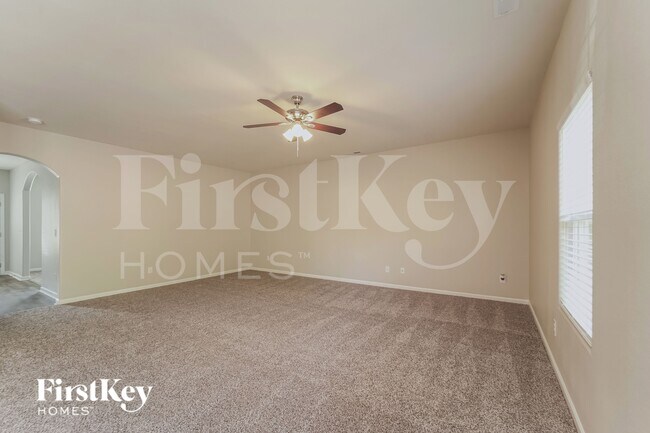 Photo - 8317 Kneller St