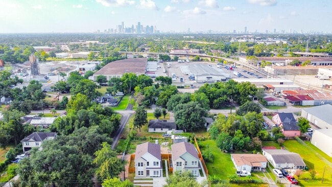 Photo - 162 Wallace St