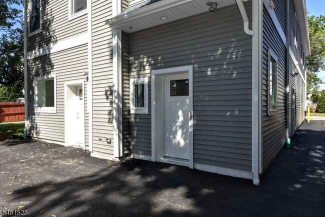7 Bergen St Unit 203