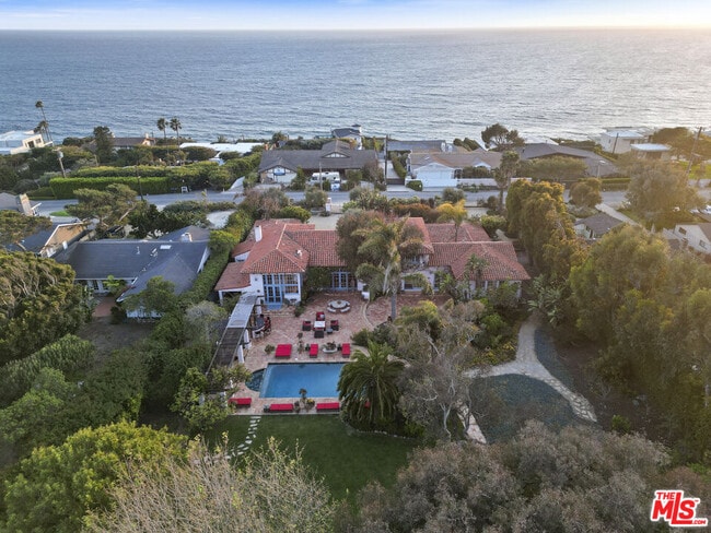 Photo - 7332 Birdview Ave