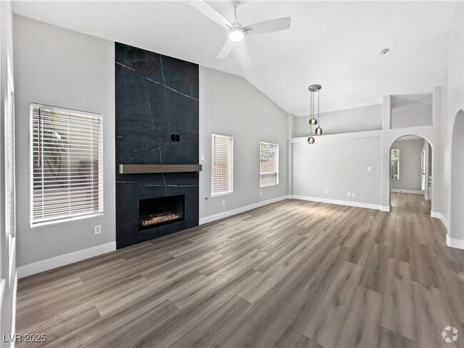 Building Photo - 1506 Emerald Peak Ave Rental