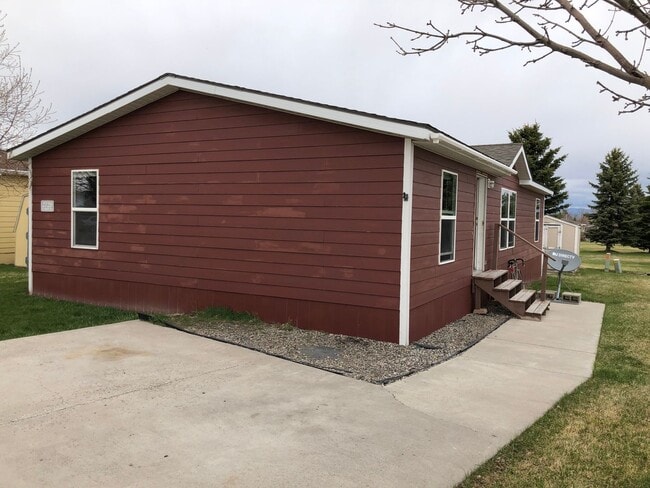 Building Photo - Manufactured home behind the mall