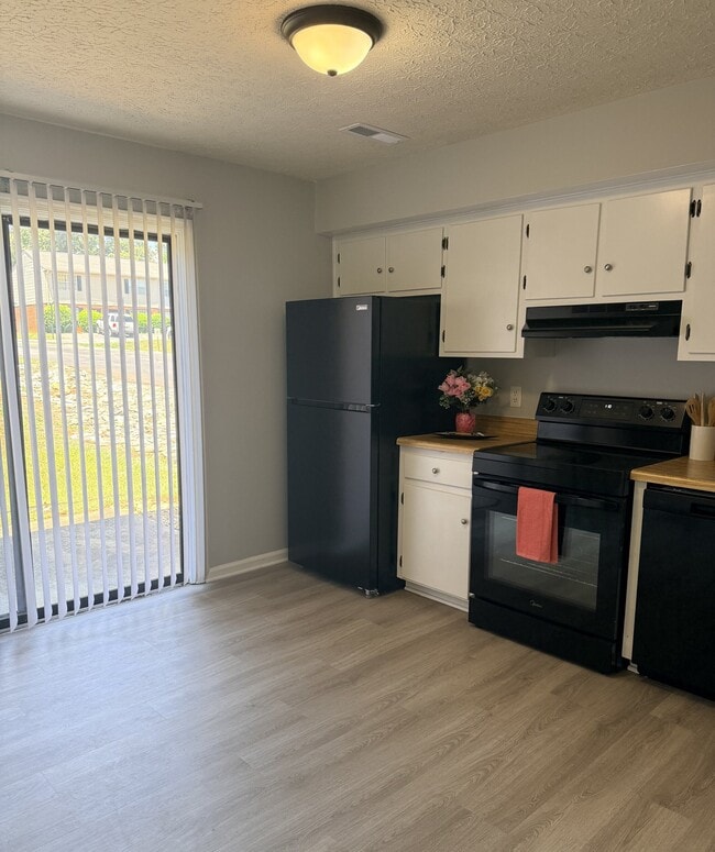 Building Photo - 16 Duiguid Dr