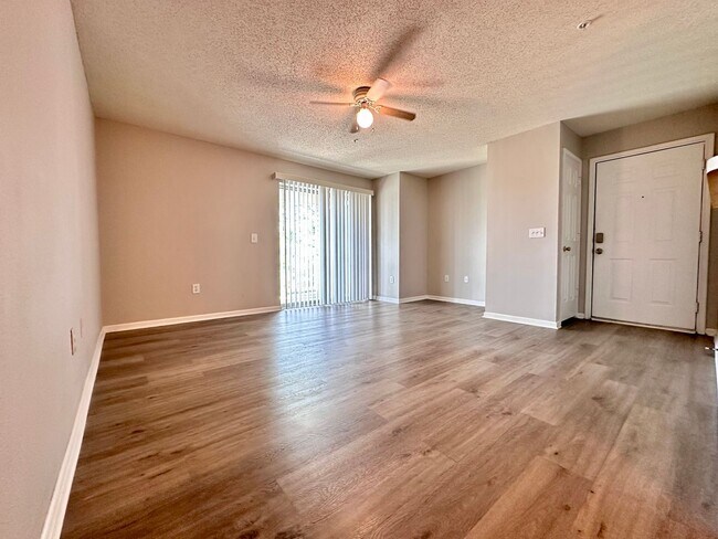 Photo - Spacious 1 Bed / 1 Bath Condo in Indian La... Unidad 22