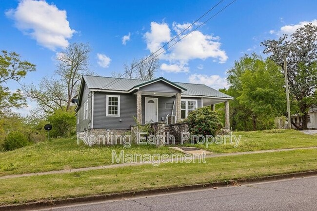 Photo - 207 Jemison St