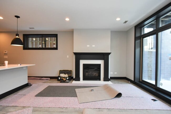 Photo - 4324 N Ashland Ave Unit J04P