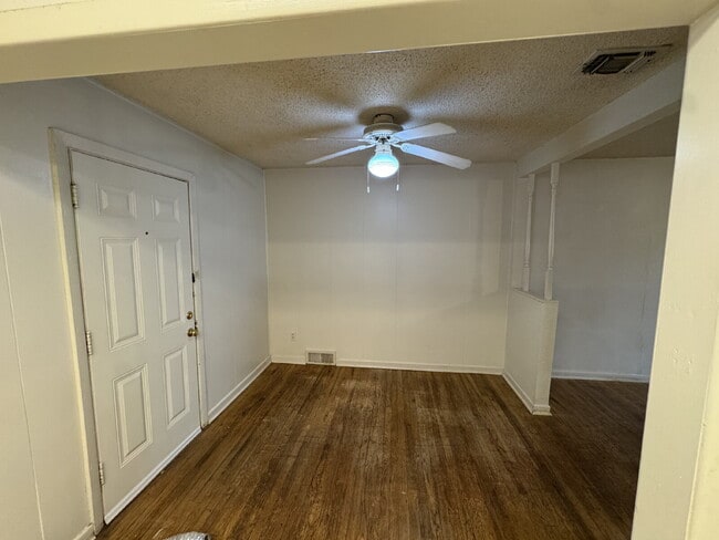 Photo - House Located Within The Medical District & Minutes From Texas Tech Campus!