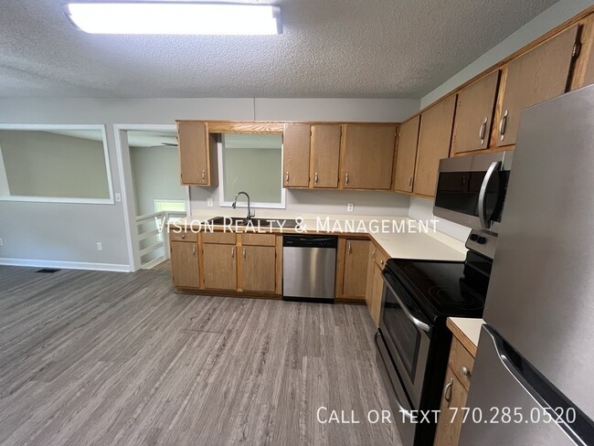 Photo - 750 Blandenburg Rd Unit A