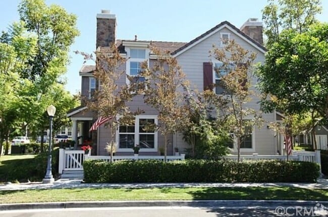 Building Photo - 9 Elmhurst St Rental