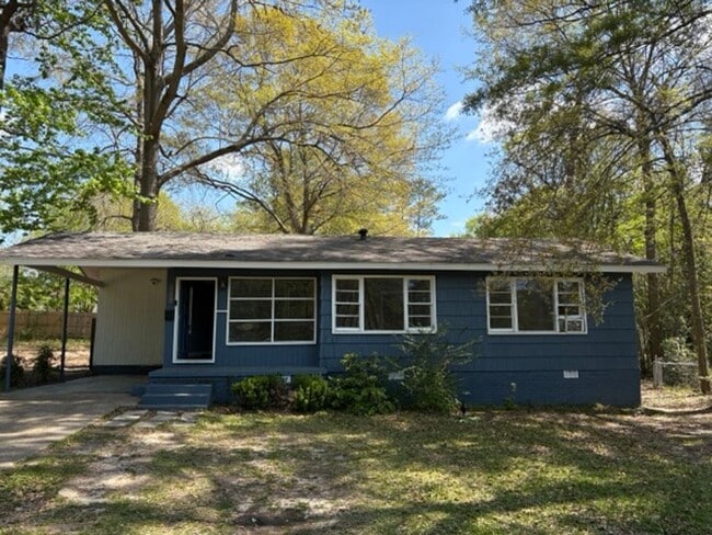 Building Photo - 3 Bedroom 1 Bath House for Rent