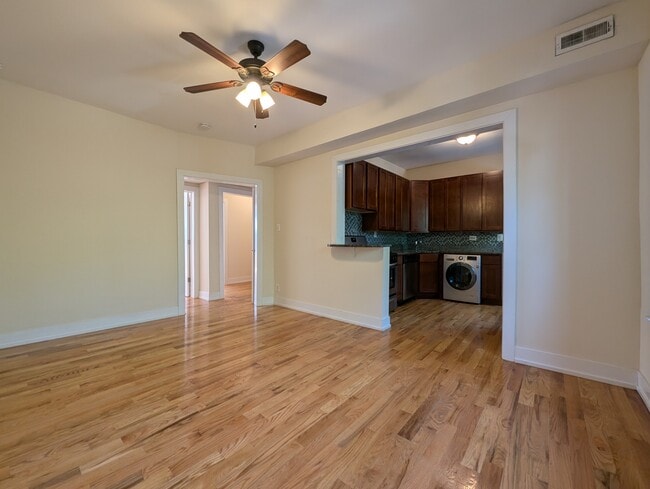 Photo - 3523 N Racine Ave Unit E2