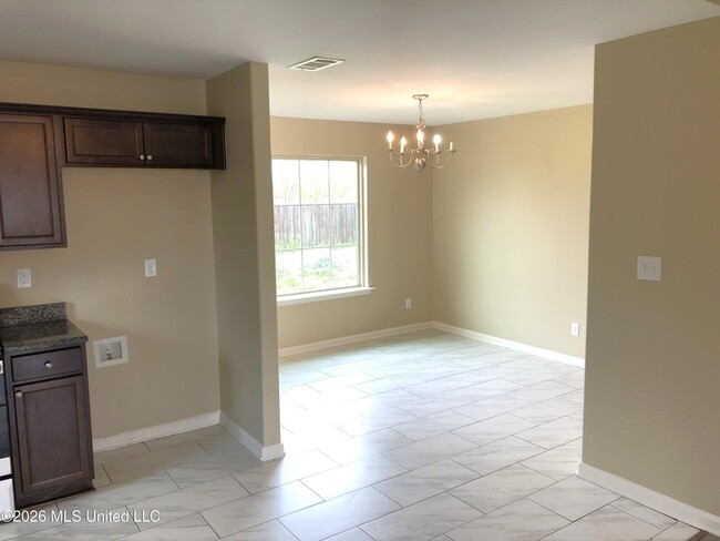 Photo - 1126 River Wood Creek W