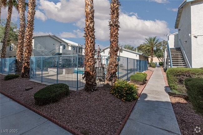Building Photo - 4960 Harrison Dr Unit 128 Rental