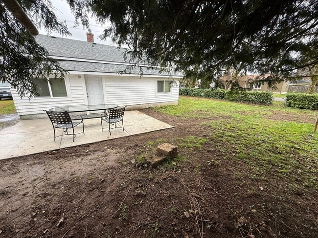 Photo - 8323 SE 62nd Ave