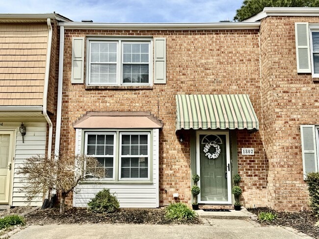 Building Photo - READY NOW!! Fenced Patio - Pet Friendly - Over 1,500 Square Feet!!