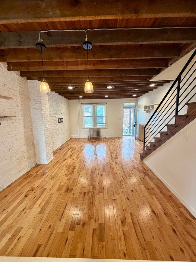 Photo - 512 E Fulton St