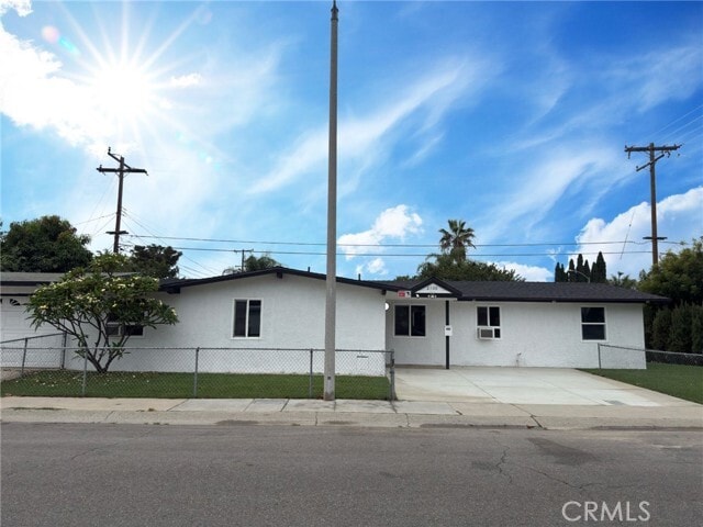 Building Photo - 2100 W Dogwood Ave Rental