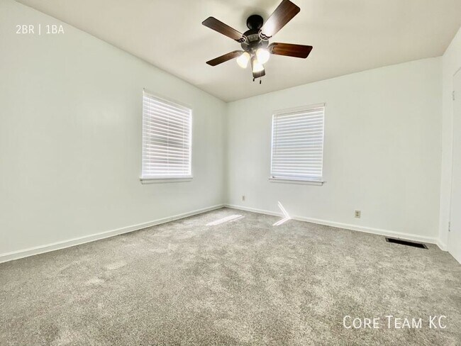 Photo - Spacious 2 Bedroom For Rent Unit 1028-2