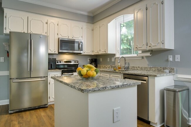 Photo - 5518 Tahoe Dr