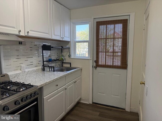 Photo - 1333 Sycamore Ave