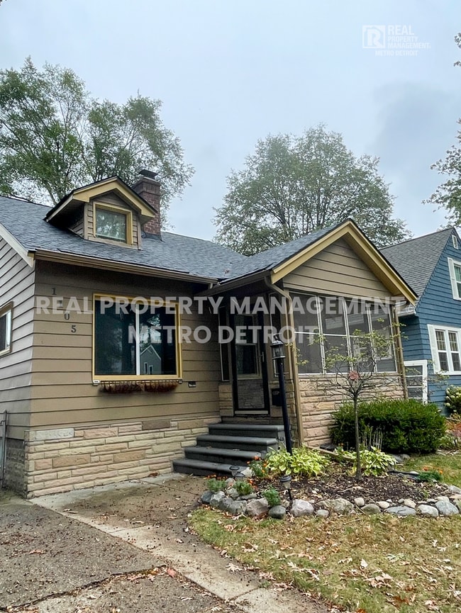 Photo - CHARMING ROYAL OAK BUNGALOW