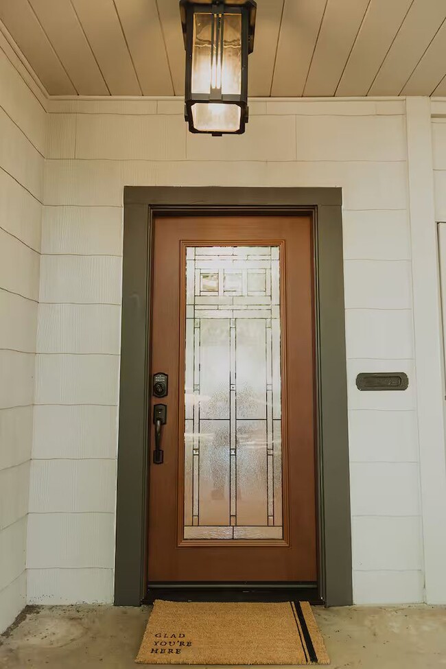 Photo - Historic Charm Meets Modern Comfort – Fully Furnished