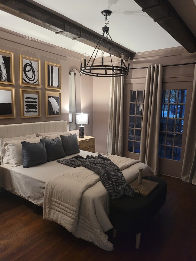 Photo - 789 N McLean Blvd