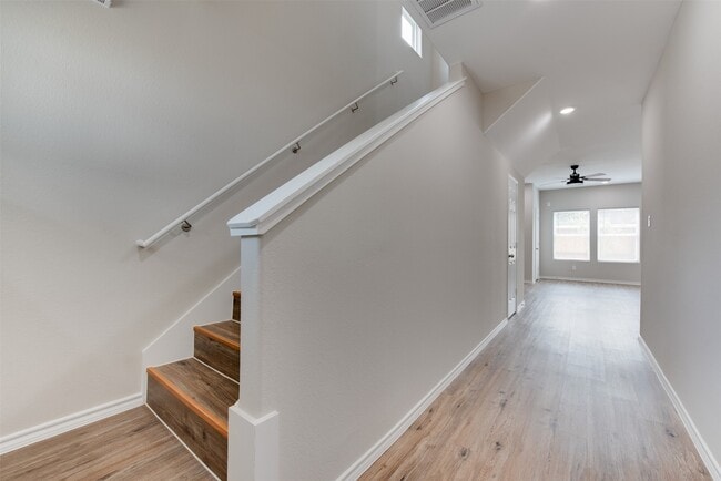 Photo - 8202 Homewood Ln