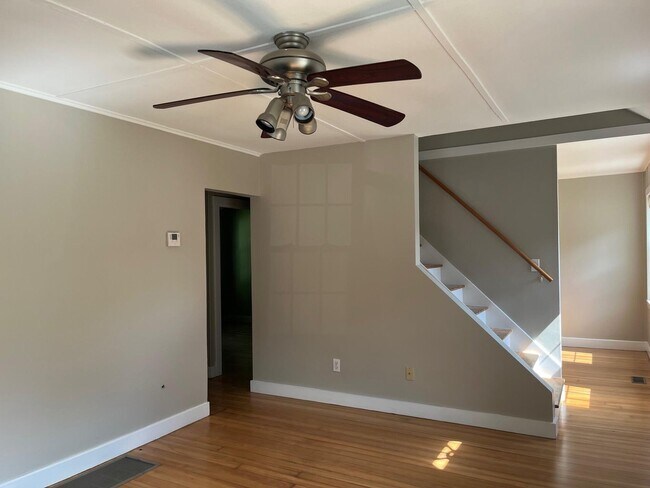 Photo - 42 Cromwell St Apartments Unit 42 Cromwell Street