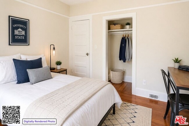 Photo - 1380 W 30th St