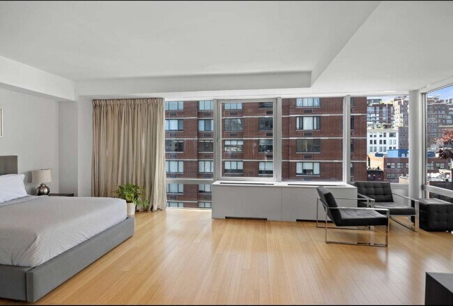 Photo - 245 W 19th St Unit PH1