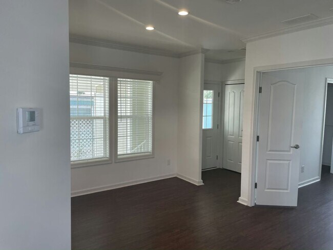 Photo - 4121 74th Pl N