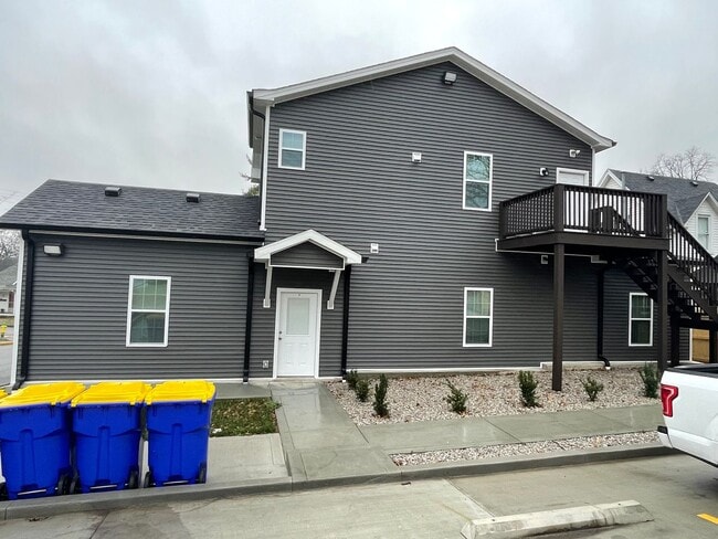 Photo - 1 Bed/1 Bath Apartment (Upstairs) Unit C