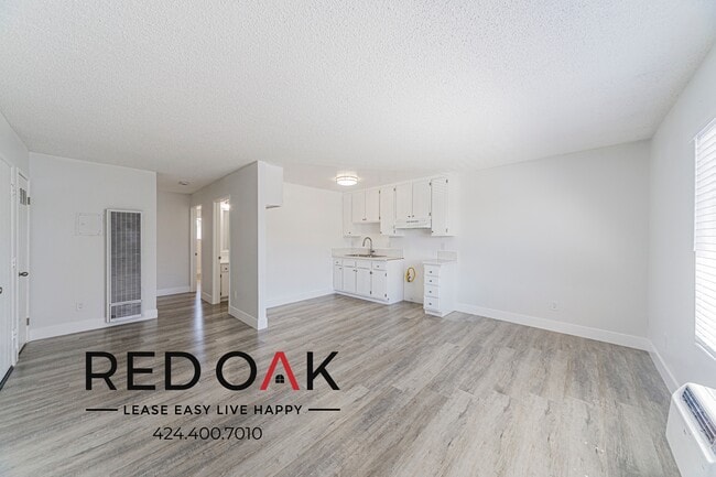 12883 San Fernando Rd Unit 8