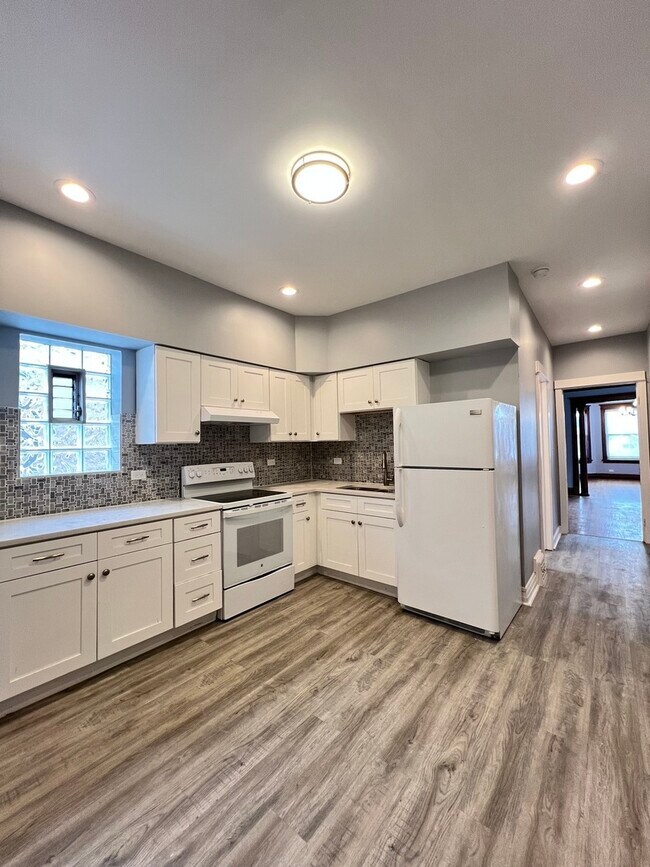 Photo - 6810 S Calumet Ave