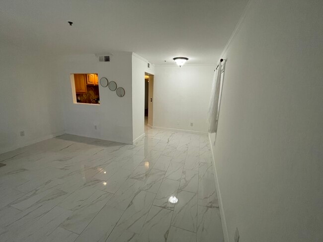 Building Photo - 12123 W Bell Rd Unit Sunridge Condominiums