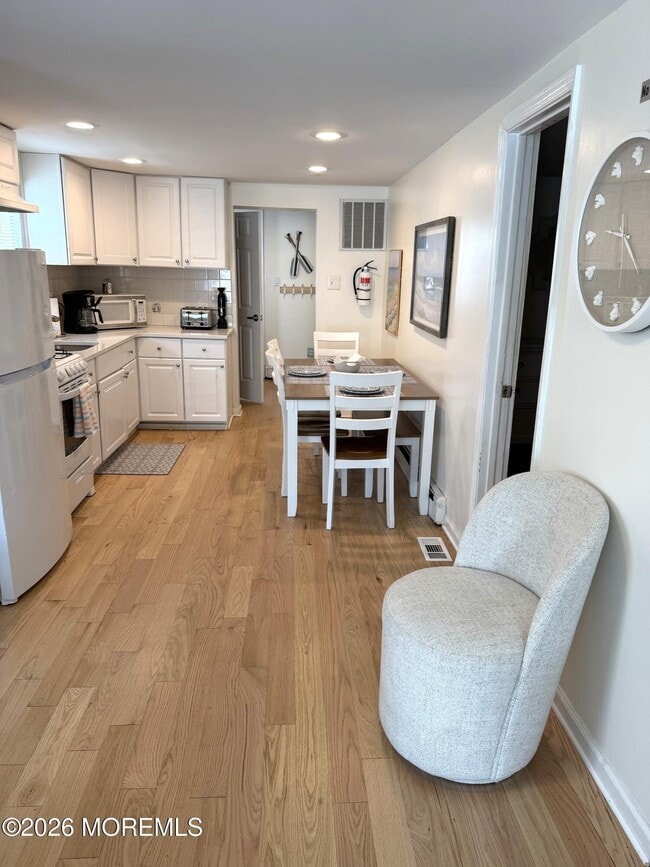 Photo - 9 Danby Pl