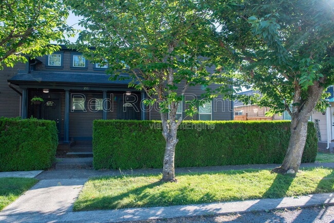 Photo - 211 Varner Ave NE