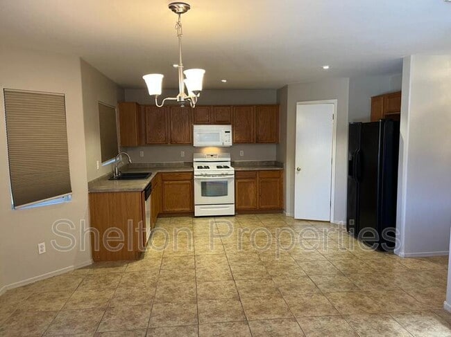 Photo - 12532 W Myer Ln